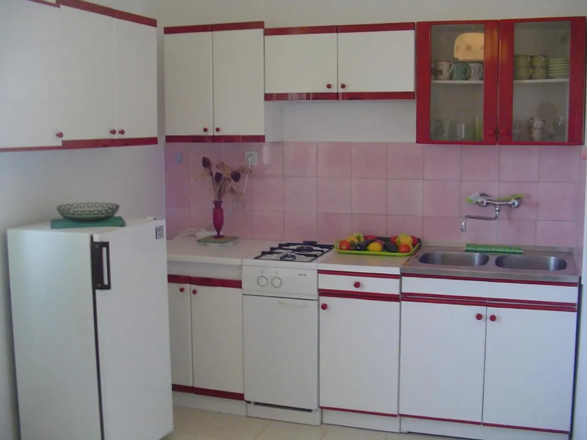 Apartments Ana&Neso Pakostane